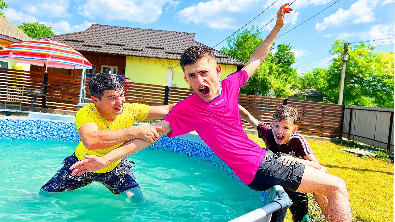 DANI nu VREA❌ în PISCINĂ🌊/ PRANK AMUZANT pentru DANI😂🤣
