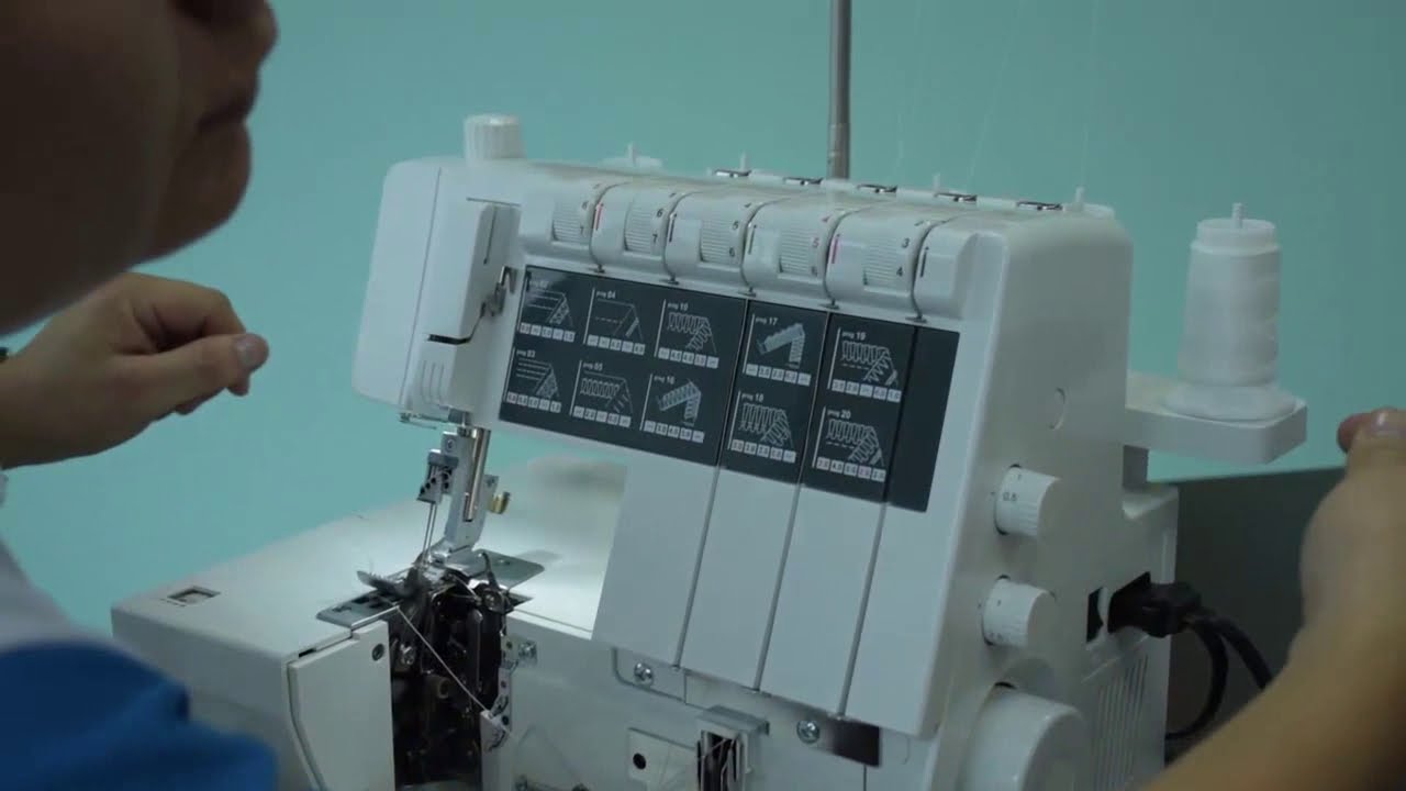 Manejo del modelo de máquina profesional Overlock y Recubridora BRELI BRL1978