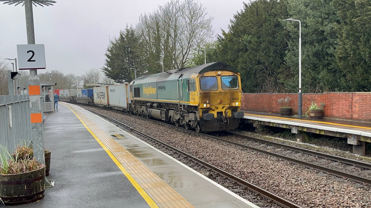 “P&O Nedlloyd Atlas” 66532 4L73 with 40 containers & 7 pocket wagons 12;38 3L Lea Road 7/2/2026