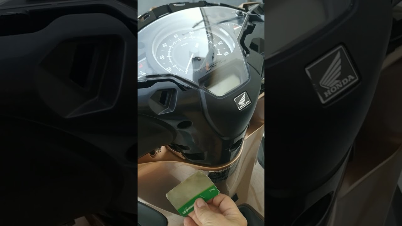 Honda SH 150i - Desmontado o Painel e Controle Portão Eletrônico