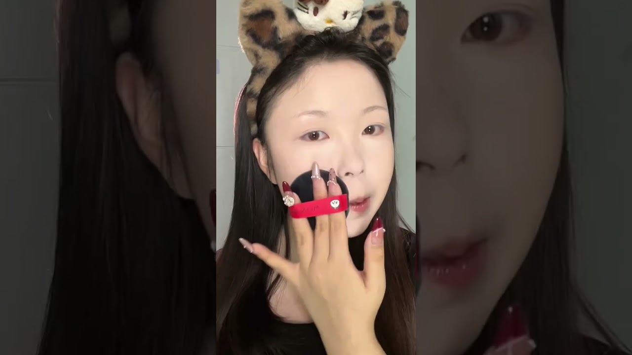 Unveil the Original Beauty - The Jade and Smooth Makeup