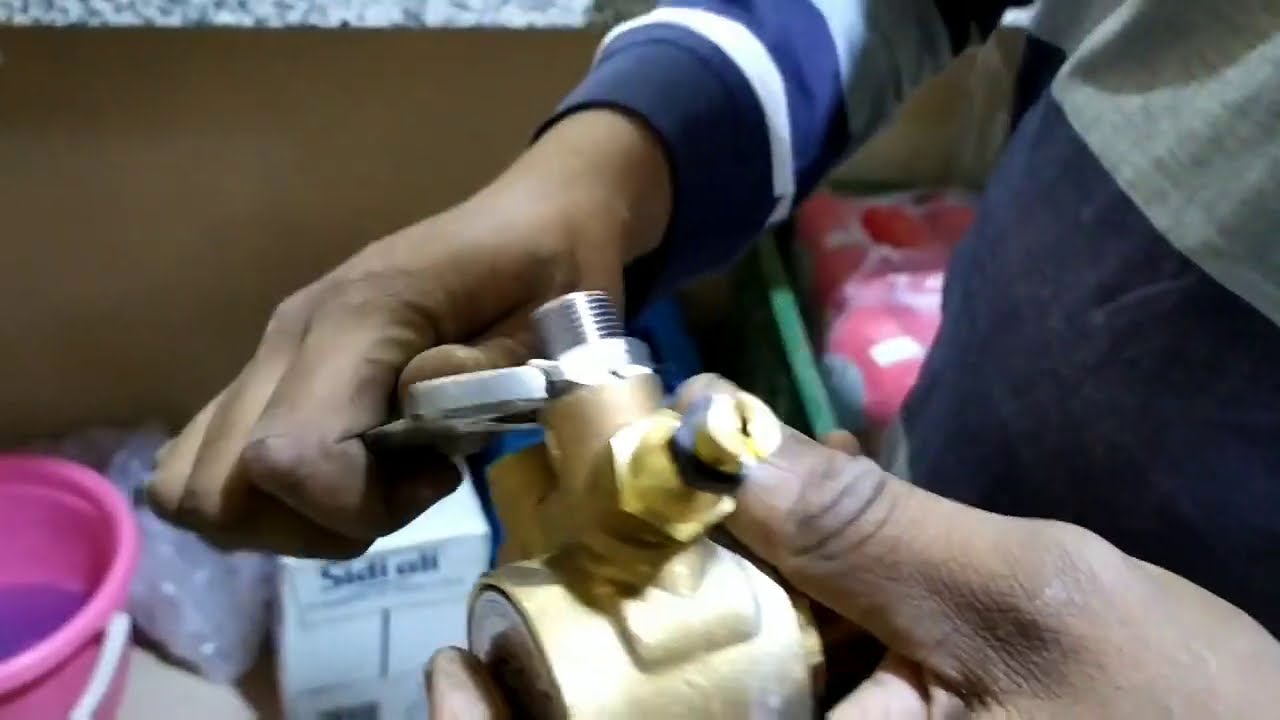 تركيب آلات القهوة جديدة من المصنع  الى ازيلال في مقهى الأمجاد