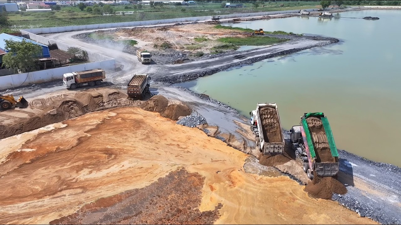 Fantastic Project Skills Operator Push Stone And Sand Filling In Lake Building Road BY SHANTUI Doze