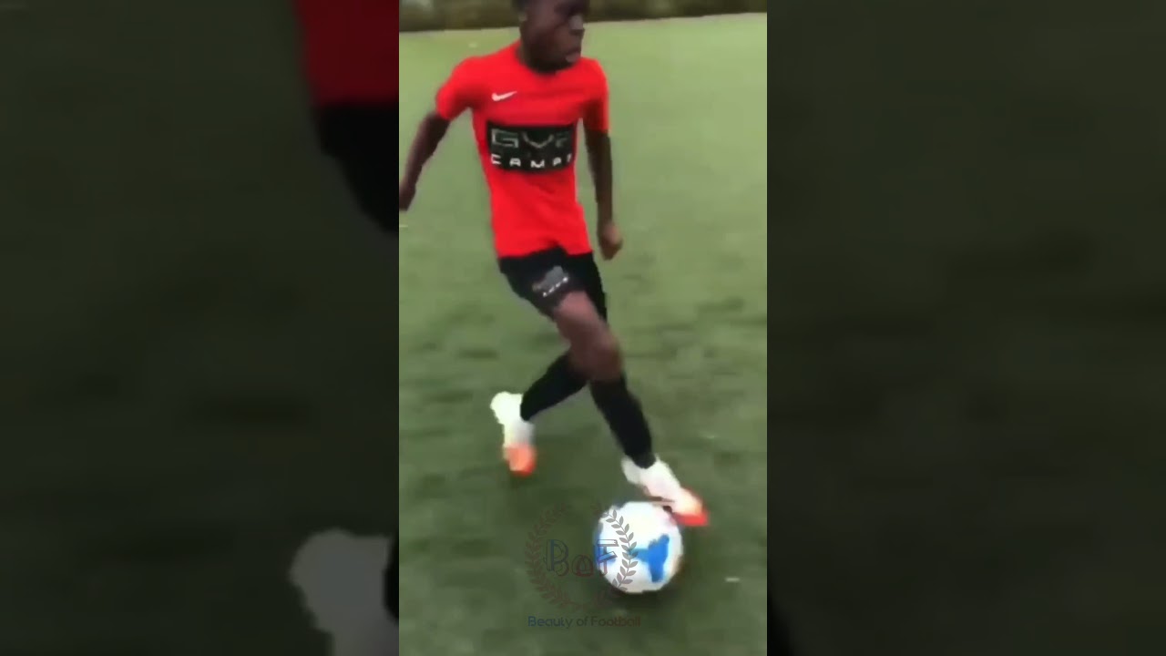 DRIBBLE LIKE PELE (young talent) 💪💪 #shorts #football #skills #talent