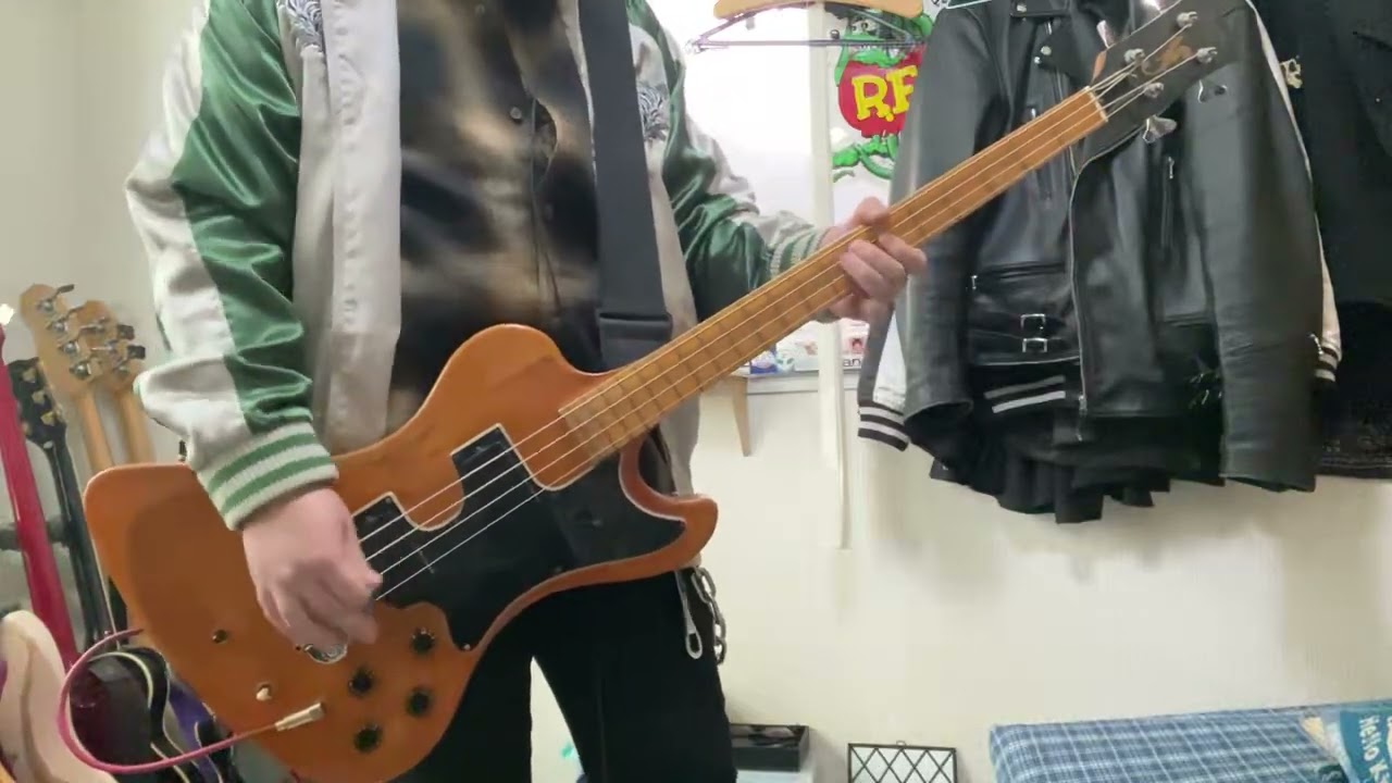 Black Rebel Motorcycle Club - Weapon of Choice (BassCover) Gibson RD Artist Bass