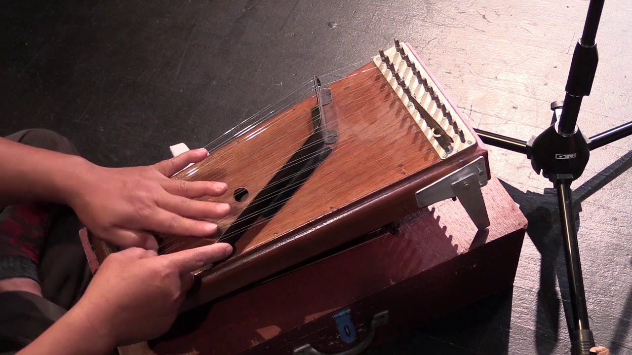 Midiyanto - siter & suling (pathetan) - Gd. Kutut Manggung sl. manyura