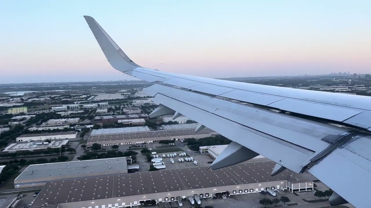 American Airlines A321-200 Landing at Dallas Fort/Worth International Airport (DFW)