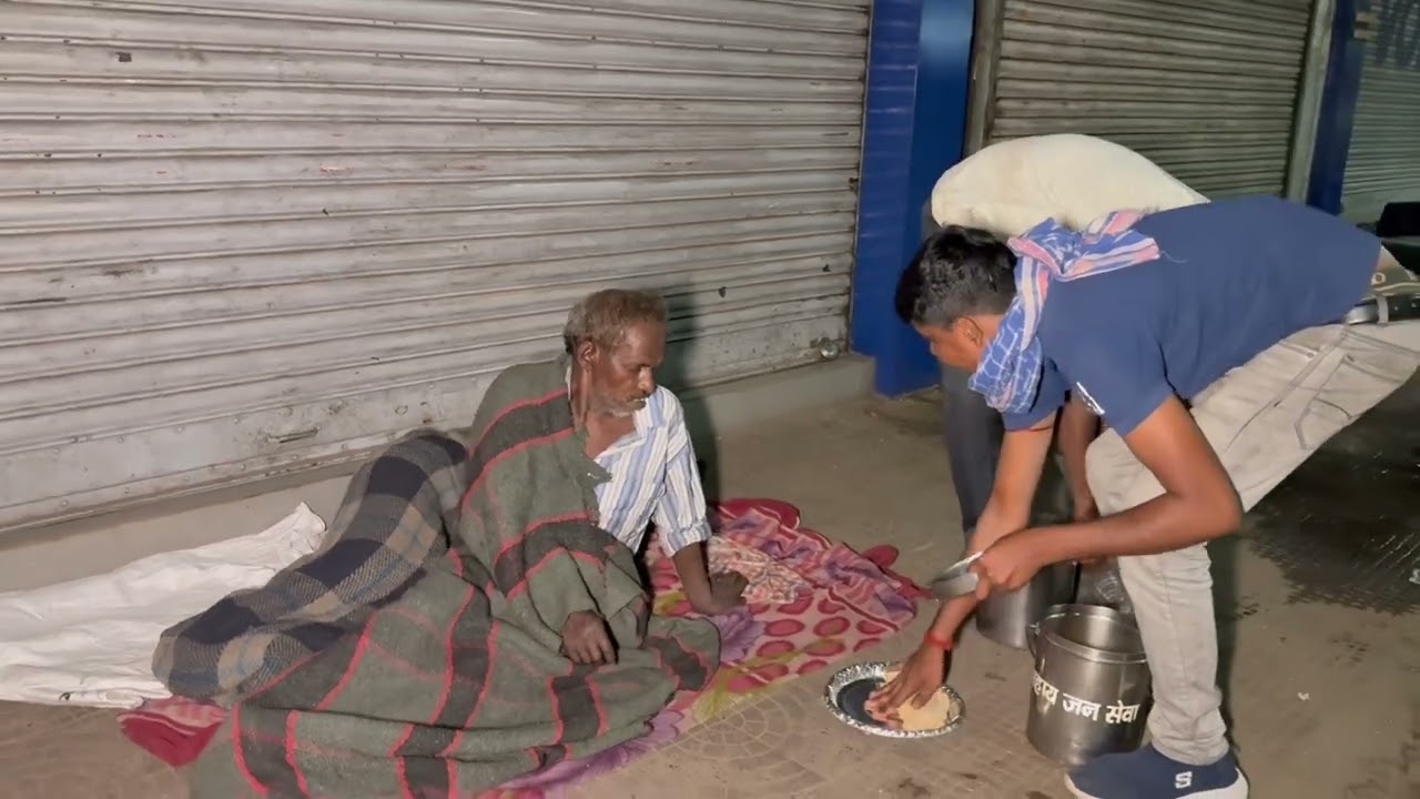 कुछ मिलने पर अहंकार मत करना, क्योंकि देने वाला और छिनने वाला एक ही है।
