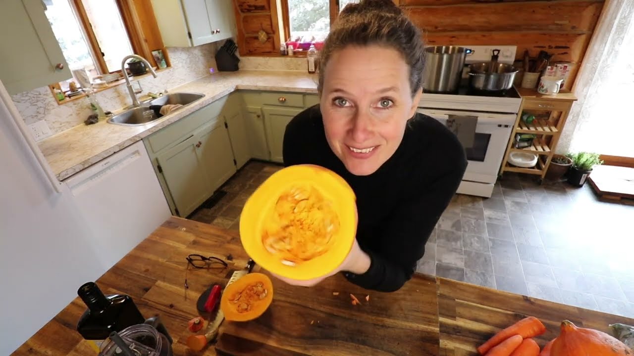 This is the BEST SOUP  I May Have Ever Made! | Pantry Minestrone, QUICK 30 Minute Rolls