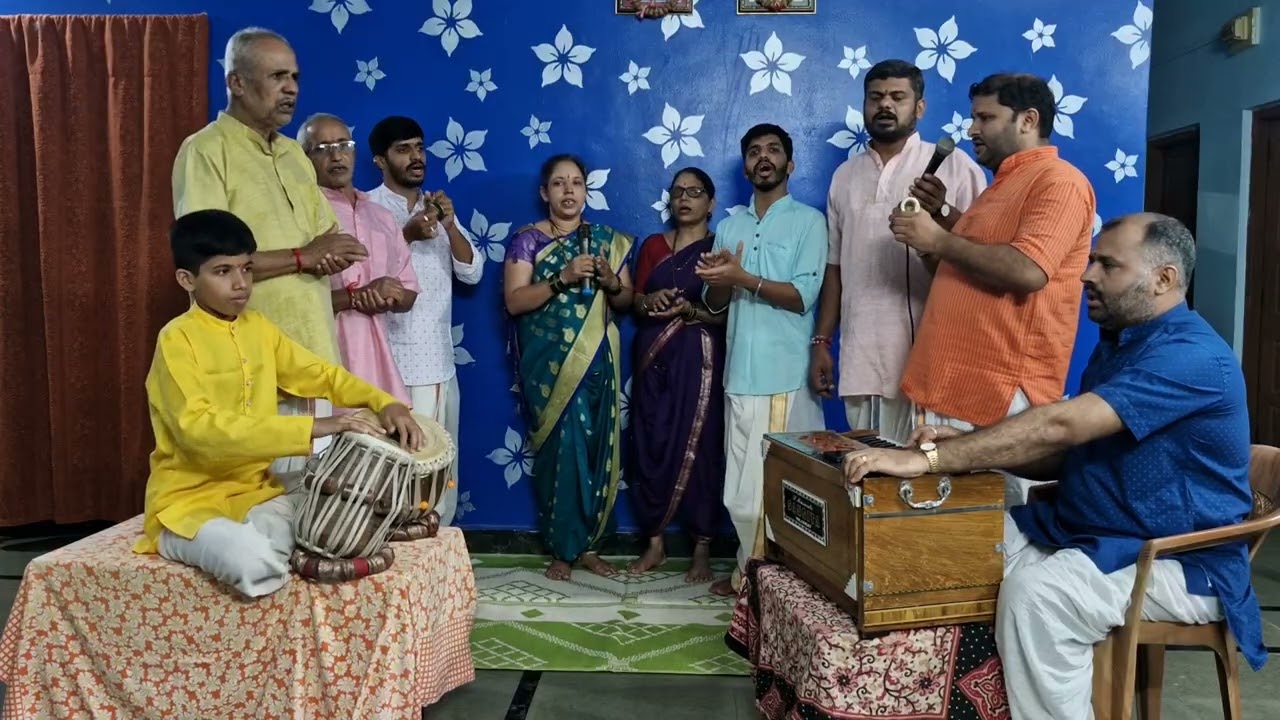 ब्रह्मदेव आरती मंडळ आयोजित ऑनलाईन आरती स्पर्धा स्पर्धक- श्री सद् गुरू कृपा आरती मंडळ माणगांव कुडाळ