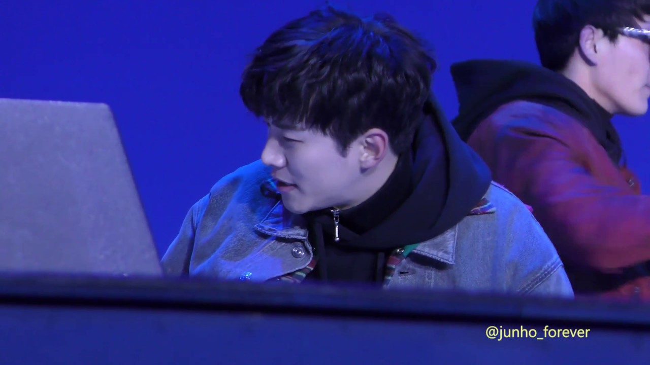 180219 HOT JUNHO