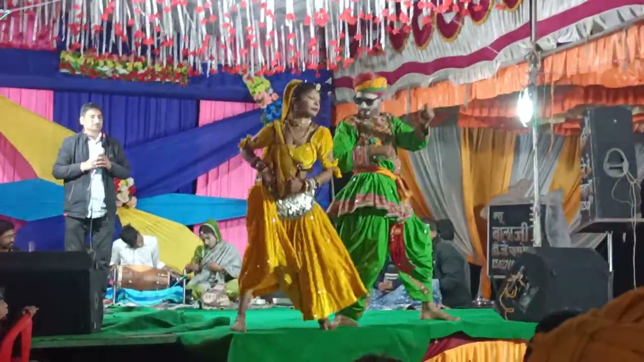 ग्राम श्यामपुर में डांस प्रोग्राम एमपी