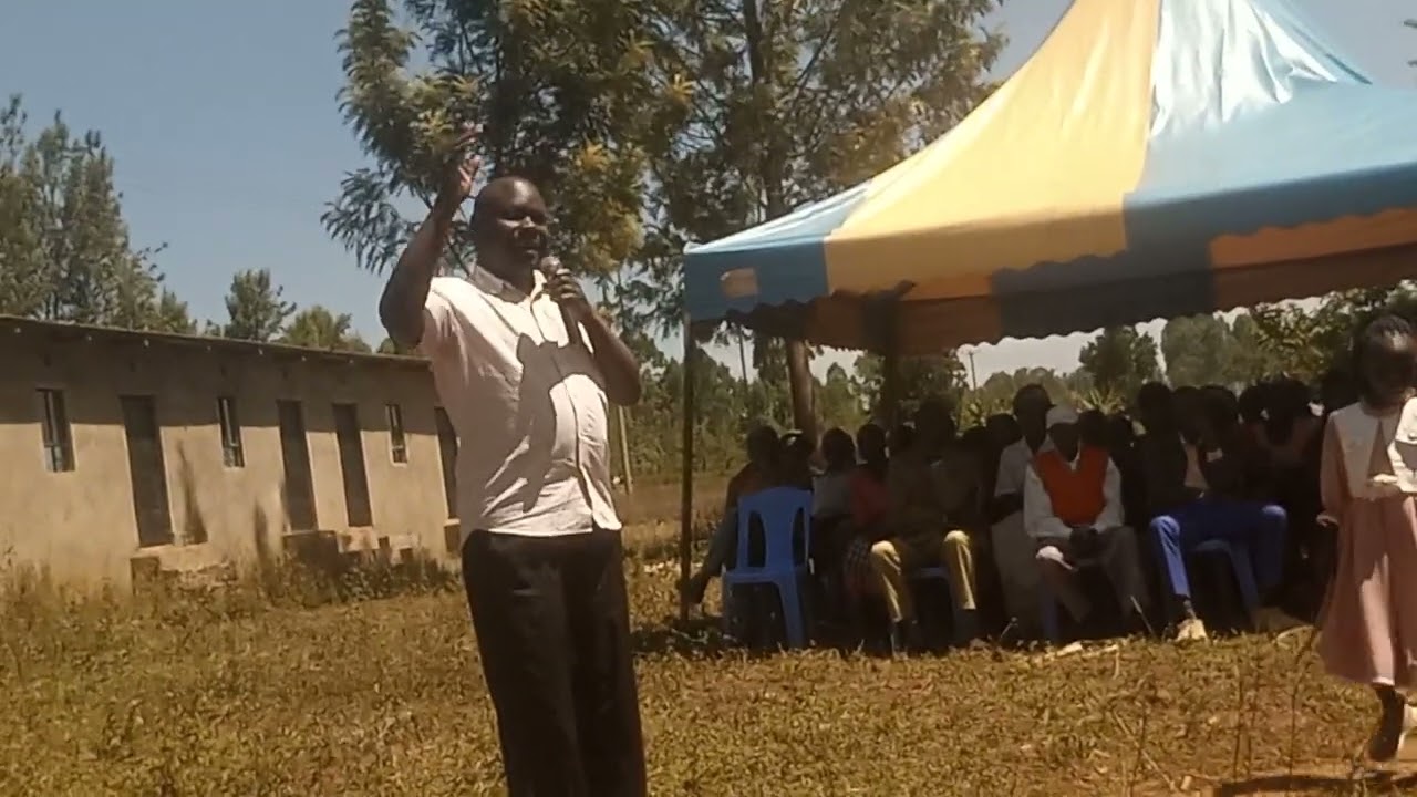 At baby Kyler Nyongesa's burial in Birunda 