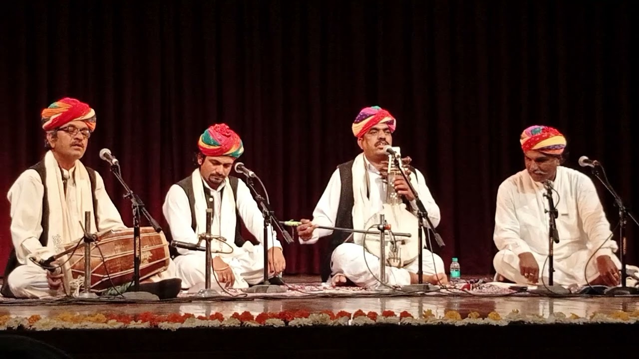 Kamaicha Solo accompanied by the Dholak