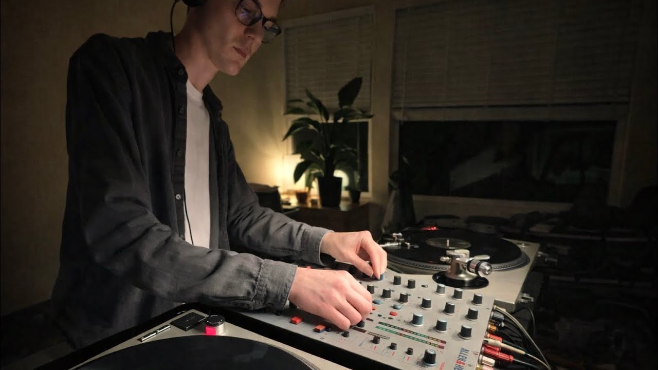Dark Hypnotic Techno Vinyl Mix | Deep Underground Techno