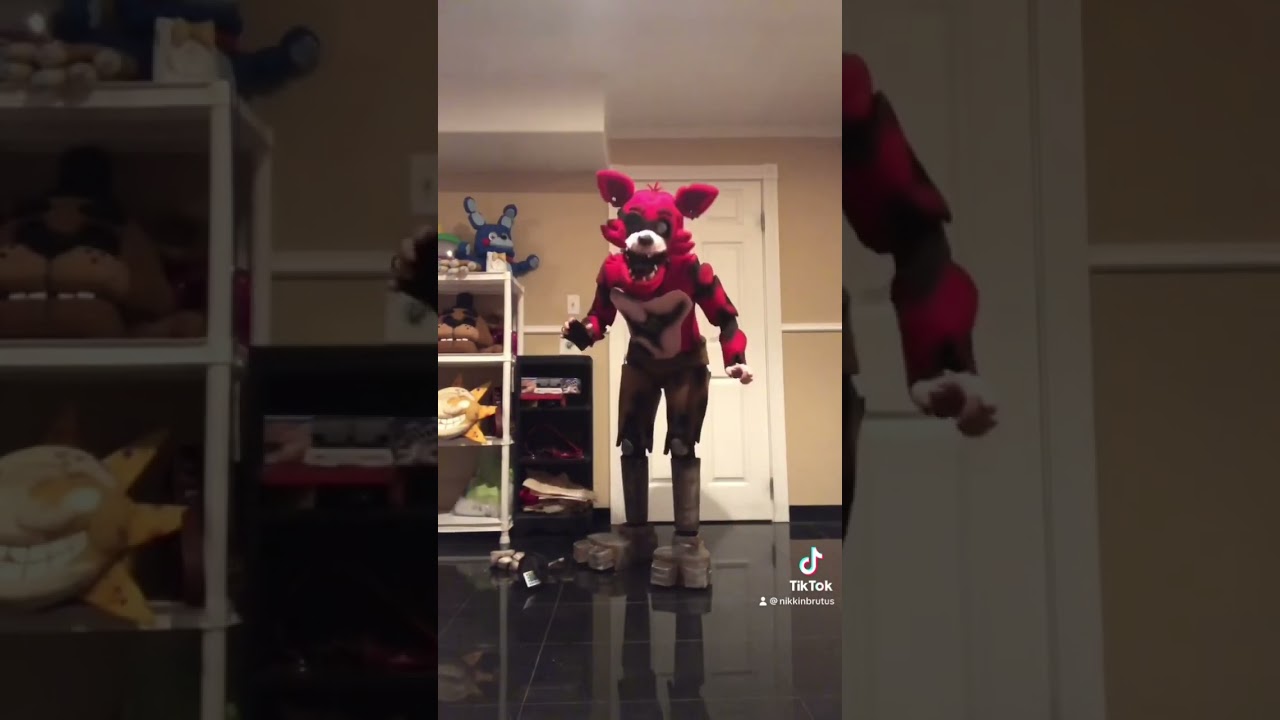 Foxy cosplay suit up!🦊🏴&zwj;☠️ #fnafcosplay #fnaf #fnaffoxy #foxycosplay