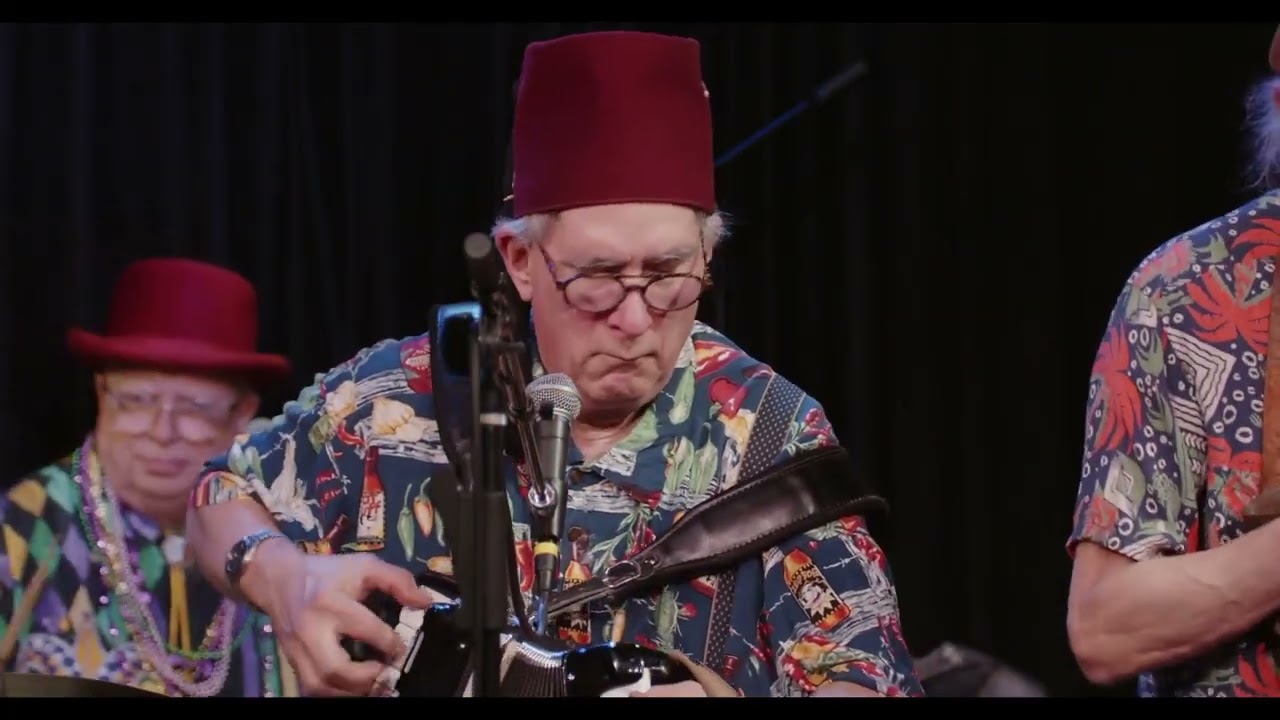 The New Iberians- Mon Petit Amie