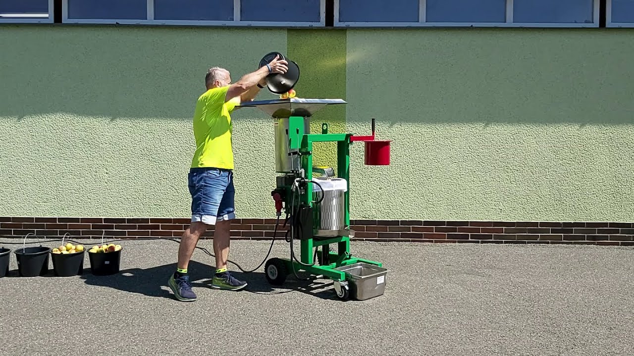 Drtič a lis ovoce 400V (NEW Grinder and press of fruit)