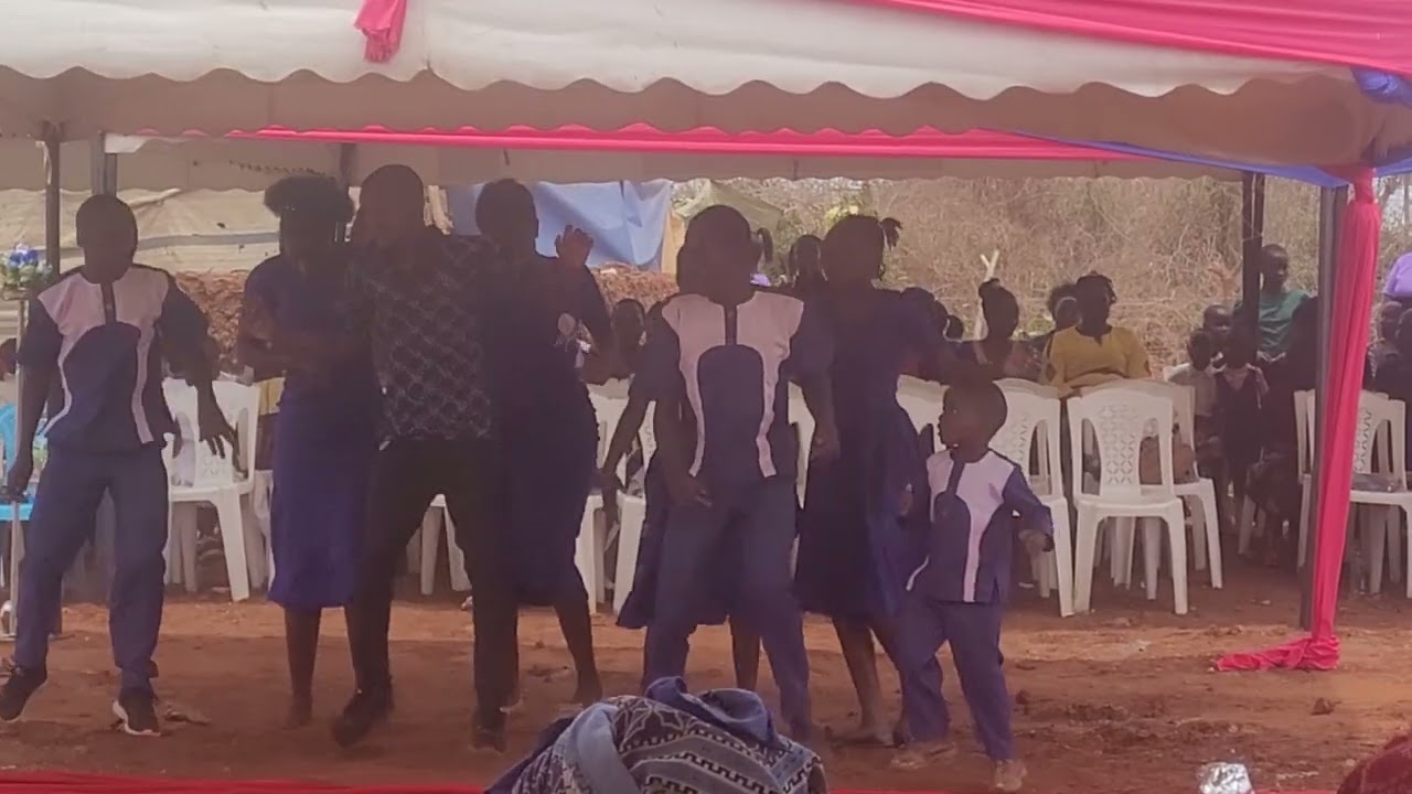 Youth performance from kavingoni in kenze