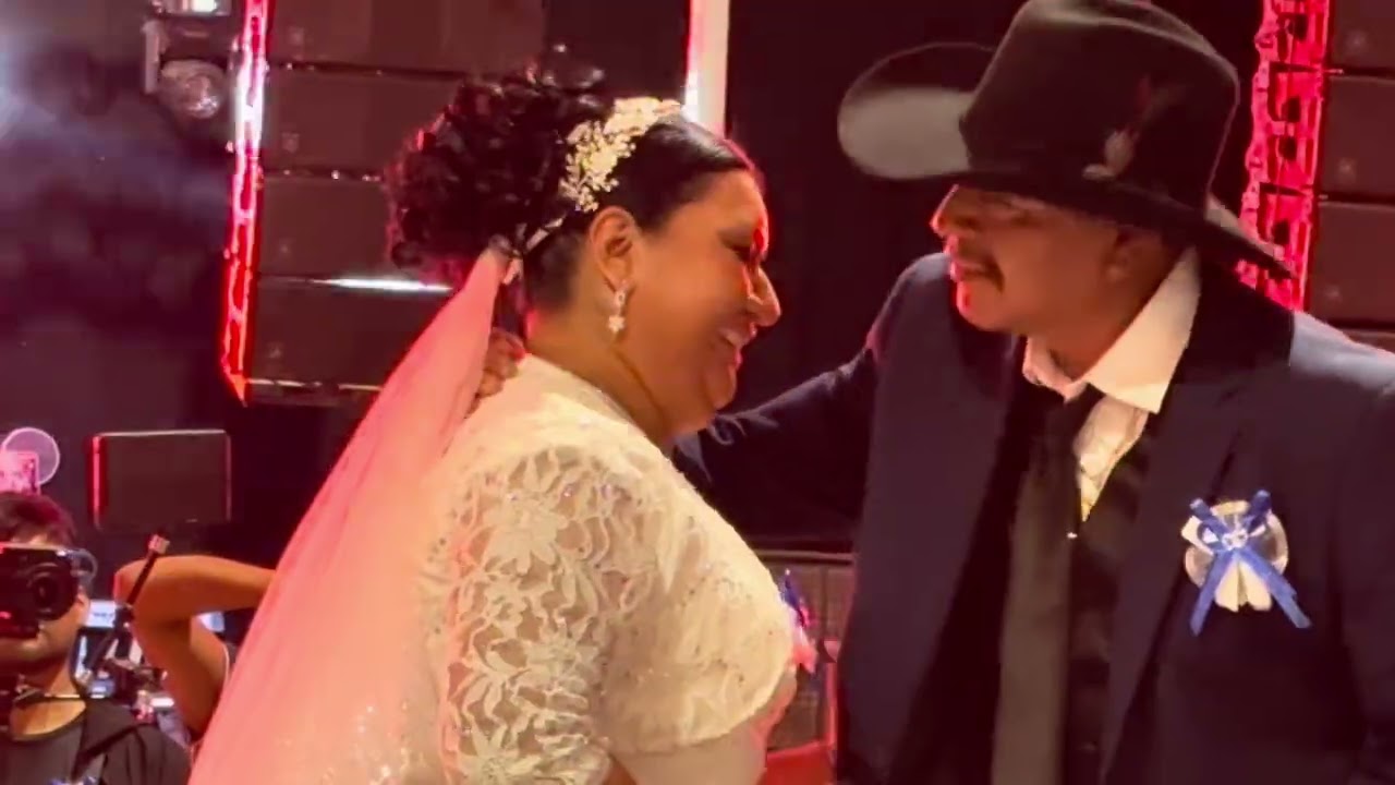 Boda de Ramón y angelina con el grupo sentimiento Oaxaca y grupo nueva ilusión
