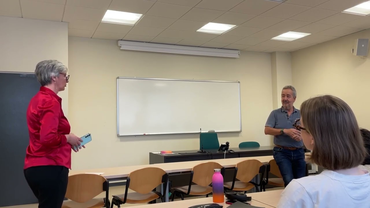 Digiti. Storie dette e storie scritte: intervista con Raffaele Crocco