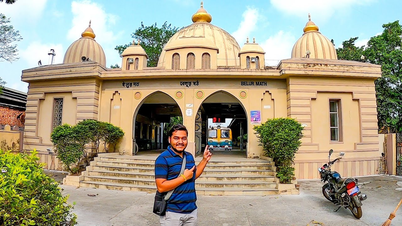 হাওড়া থেকে বেলুড় মঠ এখন এক ট্রেনে খুব সহজে। Howrah - Belur Math Local Train Vlog