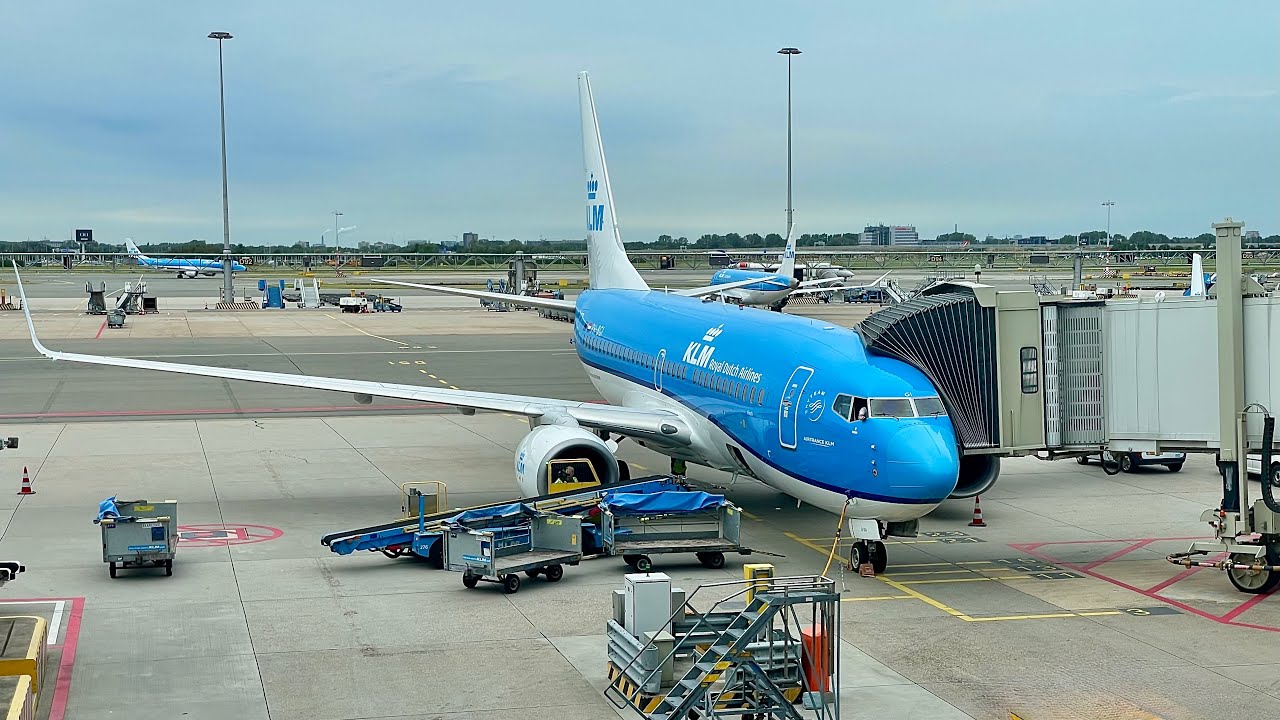 Boeing 737-700 | KLM Royal Dutch Airlines | Амстердам (AMS) — Берлин (BER) | Полный Полёт | 4К