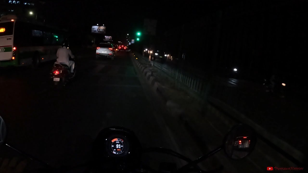 Travelling from Jagatpuri to Khalsa College, Delhi via Harley Davidson X440 #vlog