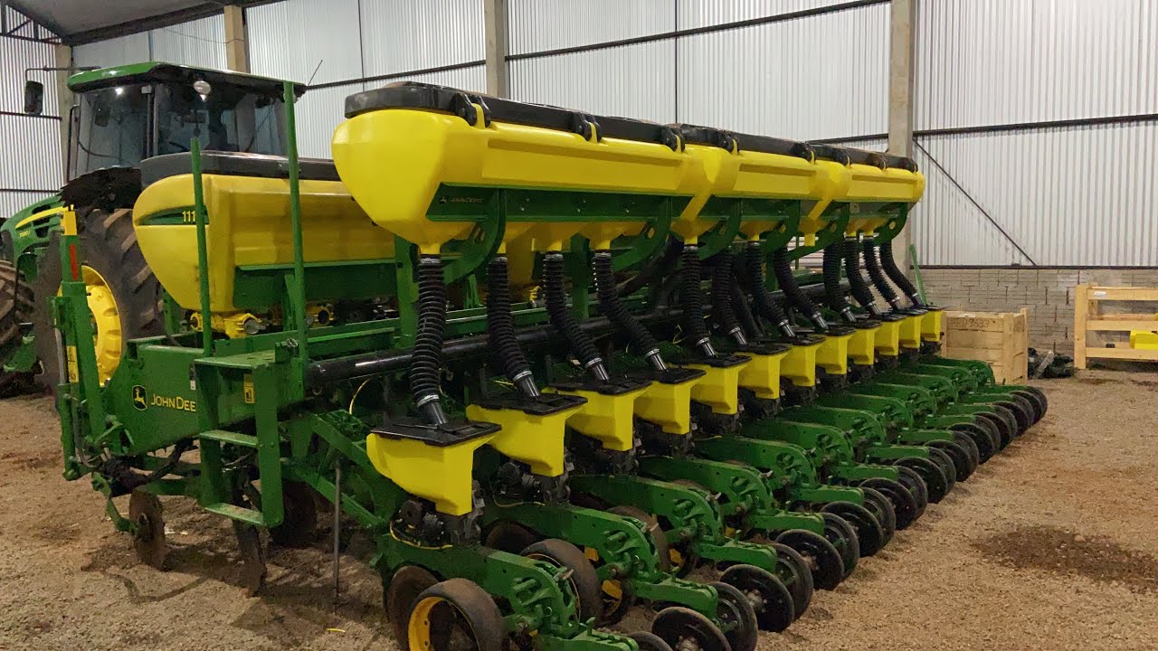 Plantadeira John Deere // Mostrando as novas caixas de Sementes Elevadas