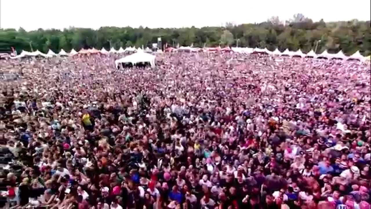 Rise Against - Dancing For Rain