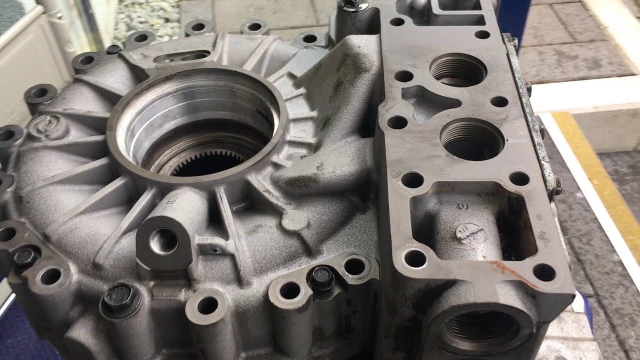 Cleaning of an automatic transmission with high-pressure | Engine components | Combustion residues