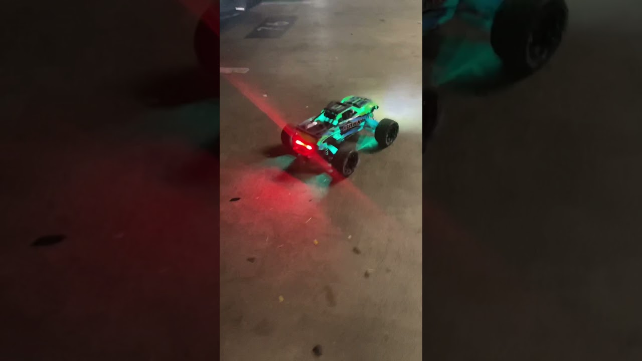 Traxxas Maxx v1