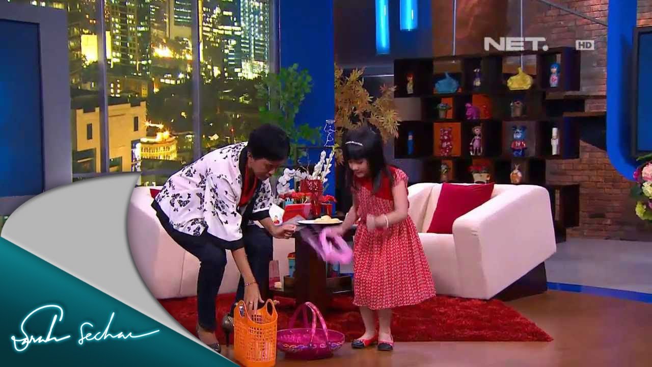 Sarah Sechan - Anya Dineta lomba makan donat bersama Sarseh