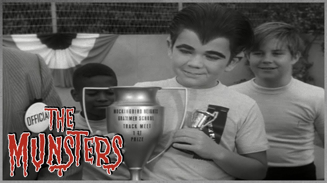 Eddie Wins First Place | The Munsters