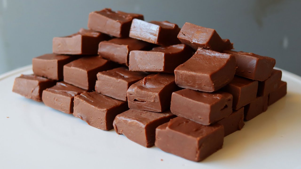 3-Ingredient Fudge Recipe | Easy Homemade Fudge