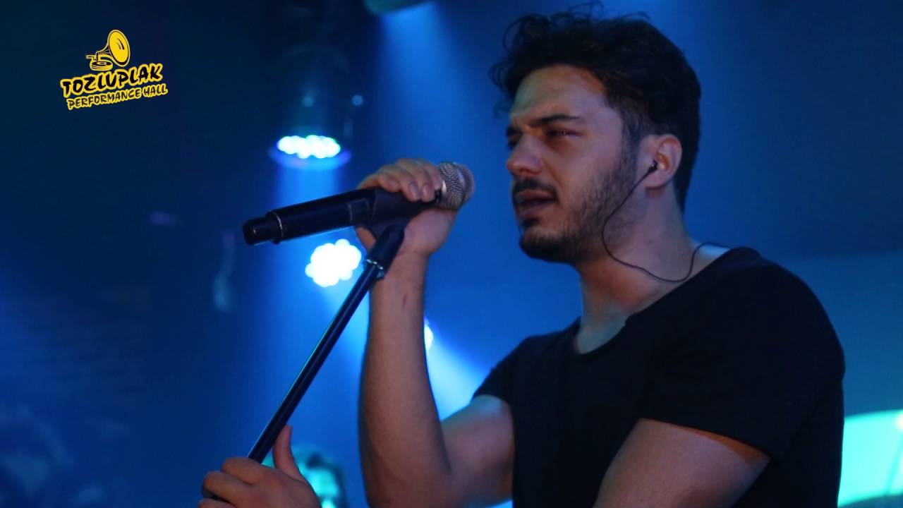 İlyas Yalçıntaş - Karalım (Tozlu Plak Performance Hall)