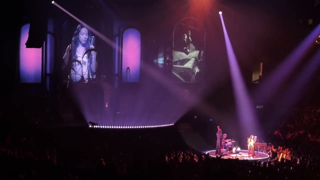 2025.09.27 Laufey - While You Were Sleeping (Jazz Rendition)