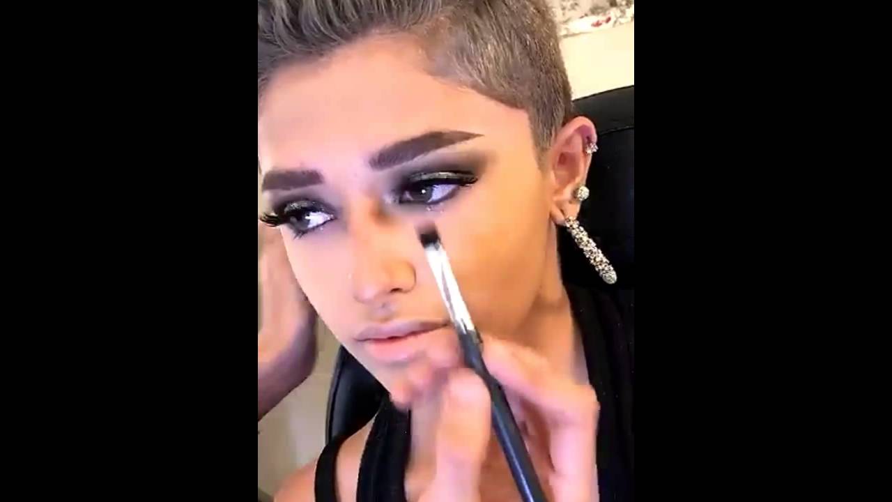 تطبيق لوك ميك السبوتلايت للعيون المبطنه للميكب ارتست غاده