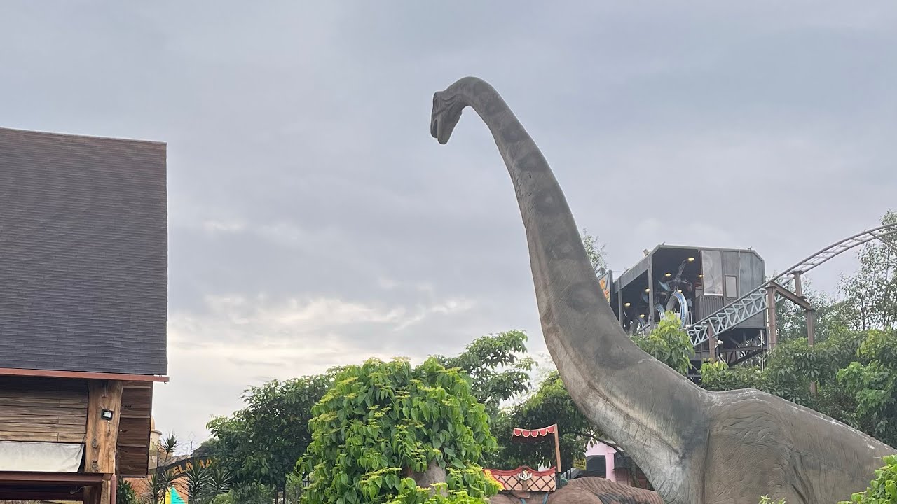 ASTAGA!! Dino Raksasa di JatimPark 3 🦖 Anak Kaget Banget!!
