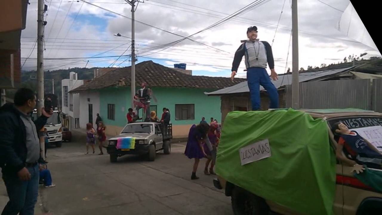 TRADICIONAL DESFILE DE AÑOS VIEJOS POR LAS PRINCIPALES CALLES DE EL CONTADERO