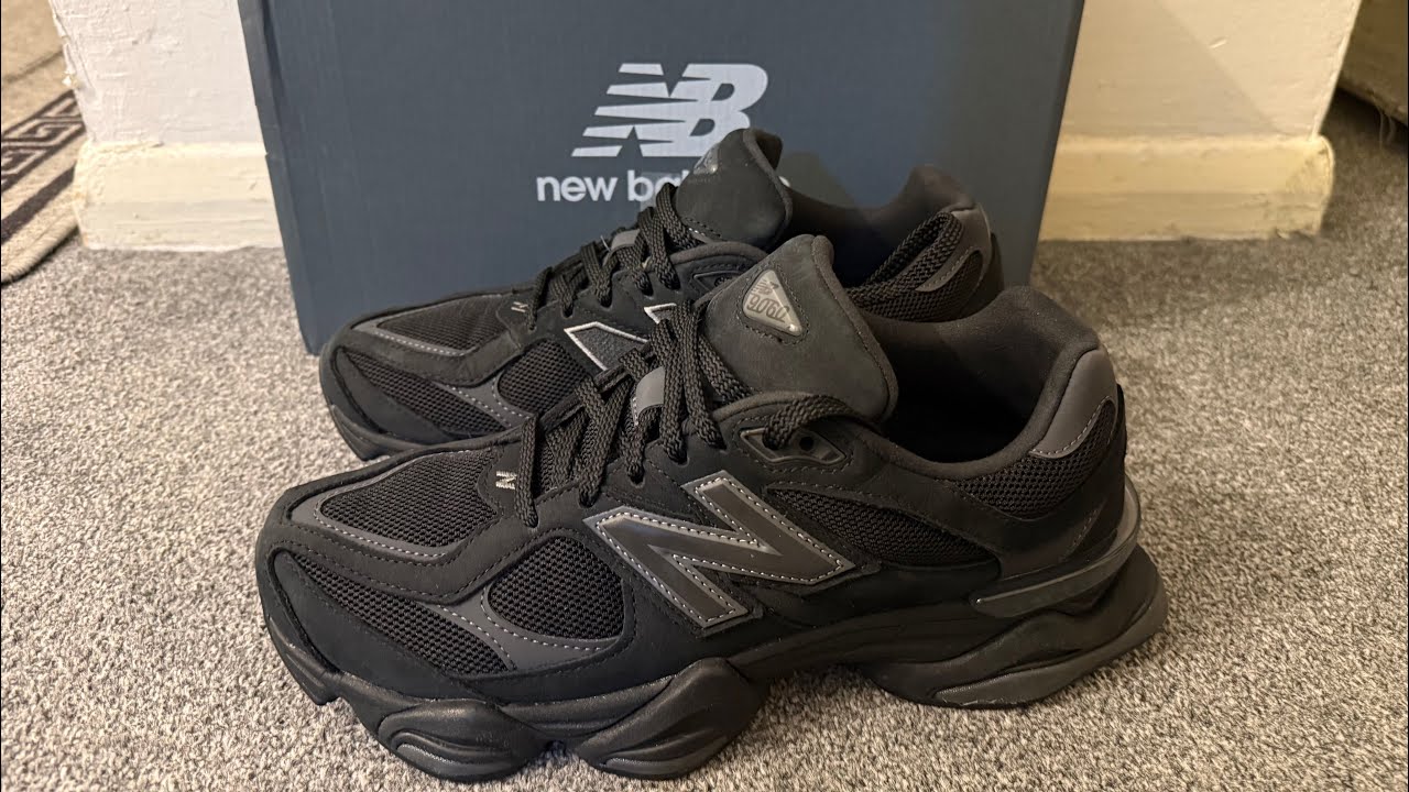 New Balance 9060 in Black