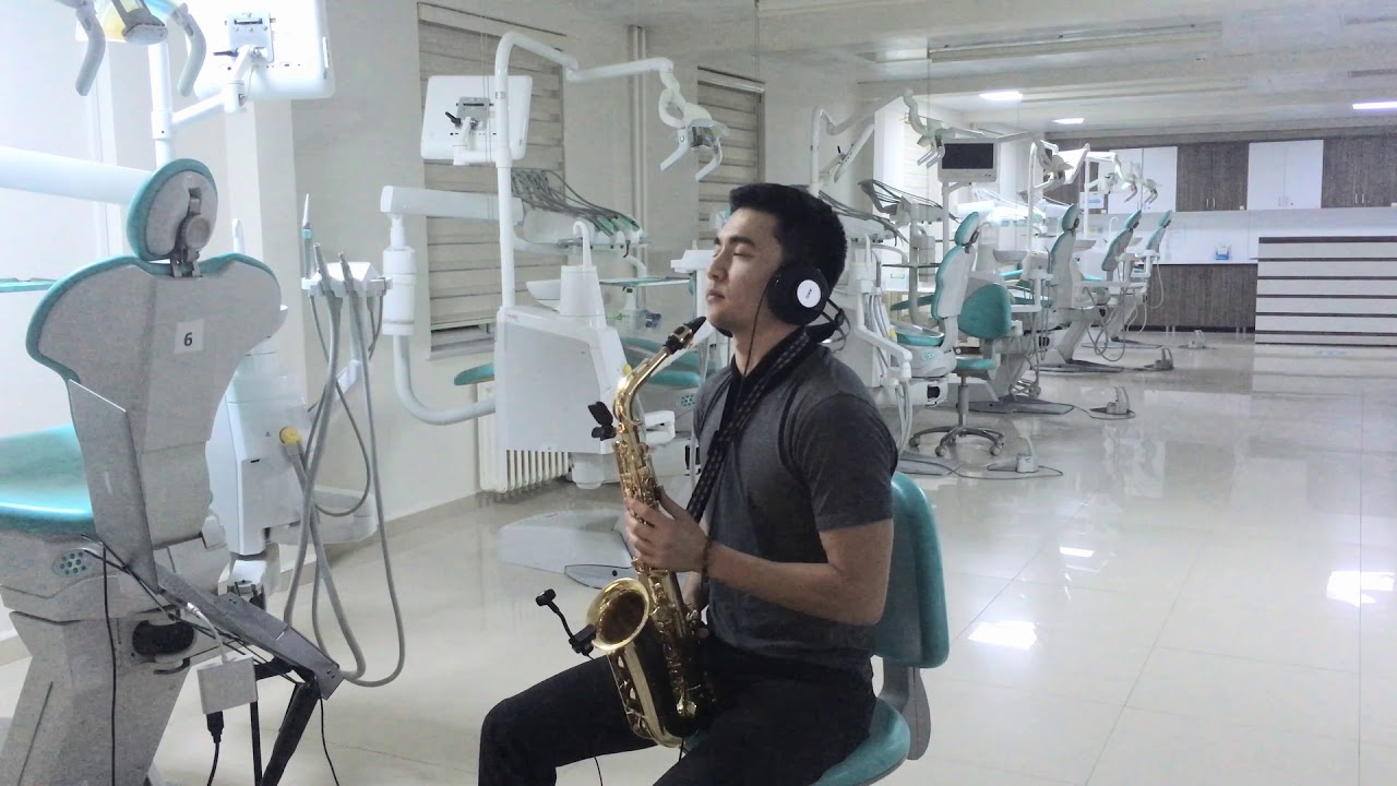 Get Lucky - Daft Punk Alto Saxophone Cover after work in dental clinic