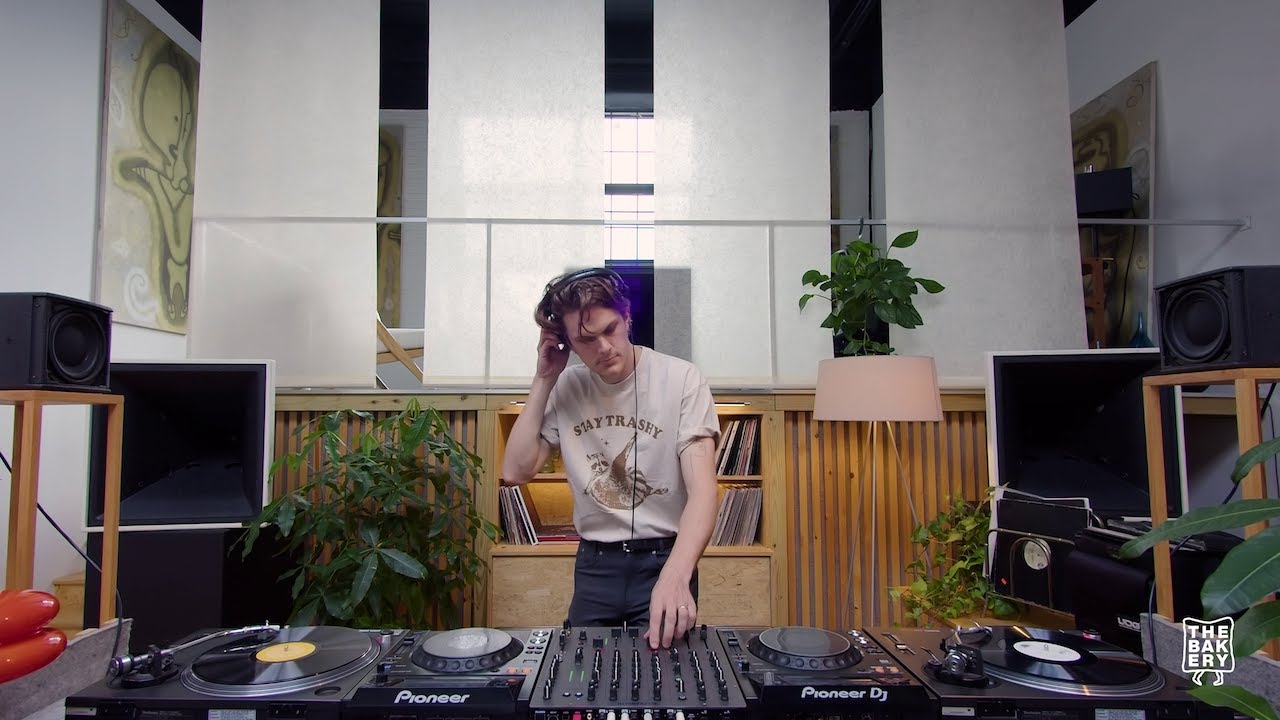 Miles Mercer - the bakery sessions
