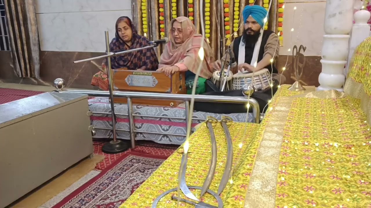 Gurbani Aarti - gurdwara Bijnor,#gurbanikirtan #aarti #amritraskirtan #tesries #sikhnewsexpress #ptc