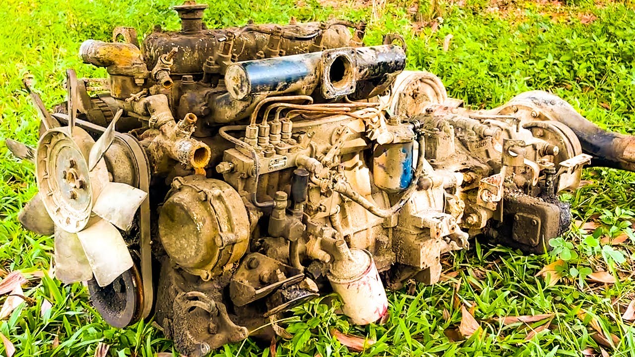 Genius Guy Helps Boss Overhaul Truck Engine // 4 Cylinder Diesel Engine Recovery Guide
