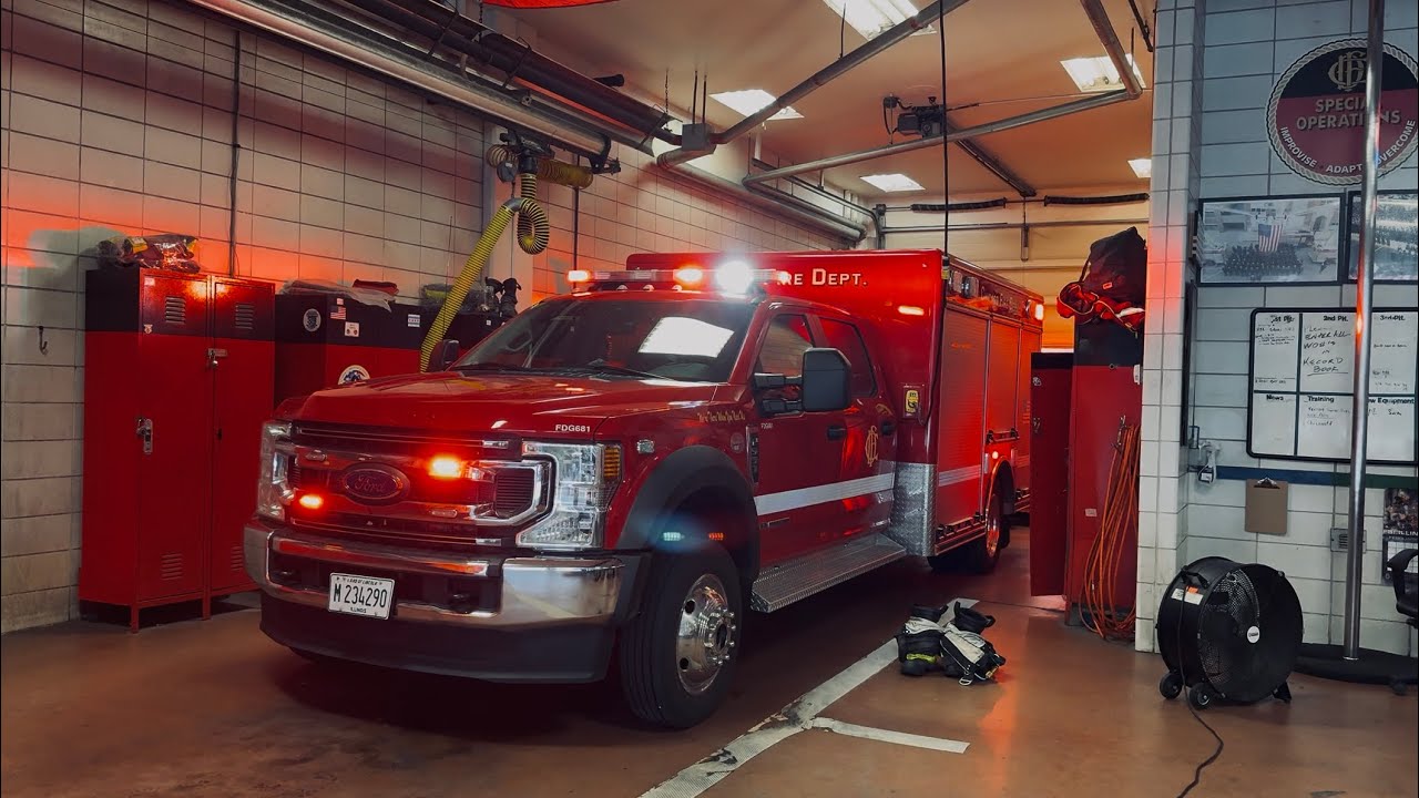 chicago fire department ambulance 11 Truck 3 responding & Squad 1A Light tour