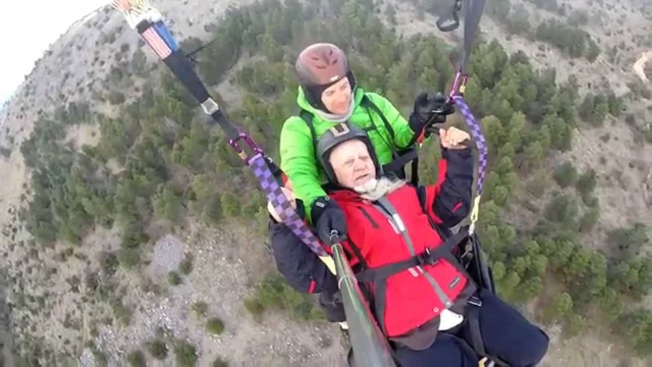 Janko Bebek (91) najstariji paraglider na Balkanu