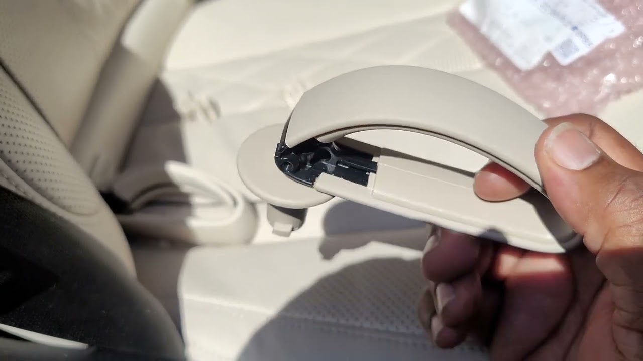 MERCEDES W222 S550 S63 MAYBACH ETC:  REAR SEAT BELT GUIDE REPLACEMENT