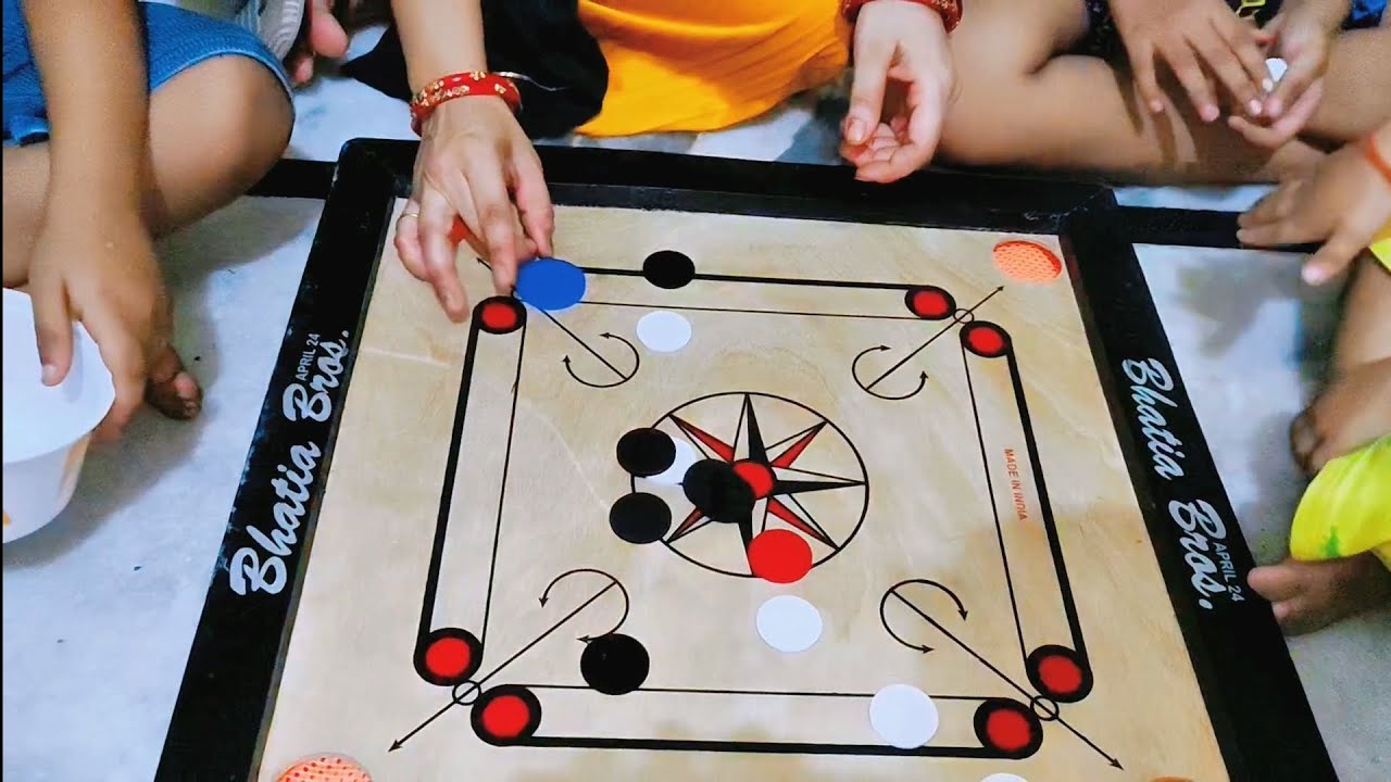 First time playing Carrom With family 😍 | Vishal Verma Vlogs