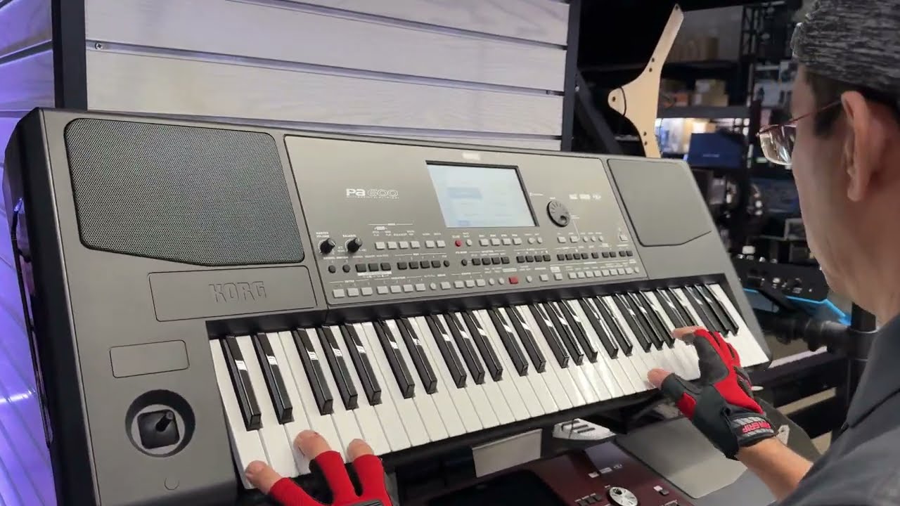 Korg Pa600 Professional Arranger Keyboard